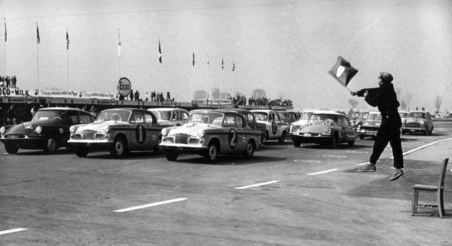 Les frères Rodriguez sur Sunbeam Rapier, Mexico, 15 janvier 1961